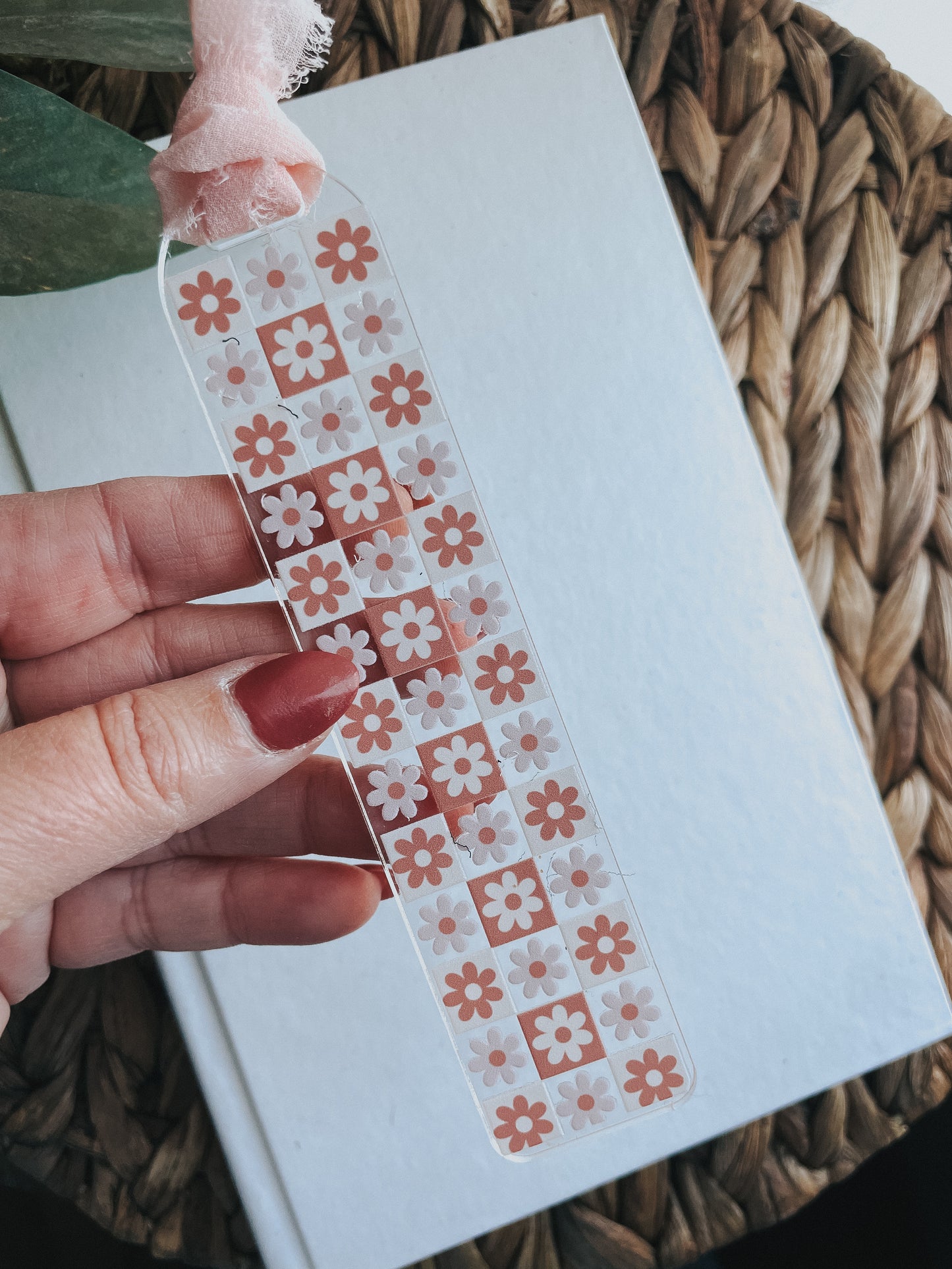 Neutral Daisy Check Bookmark | Acrylic