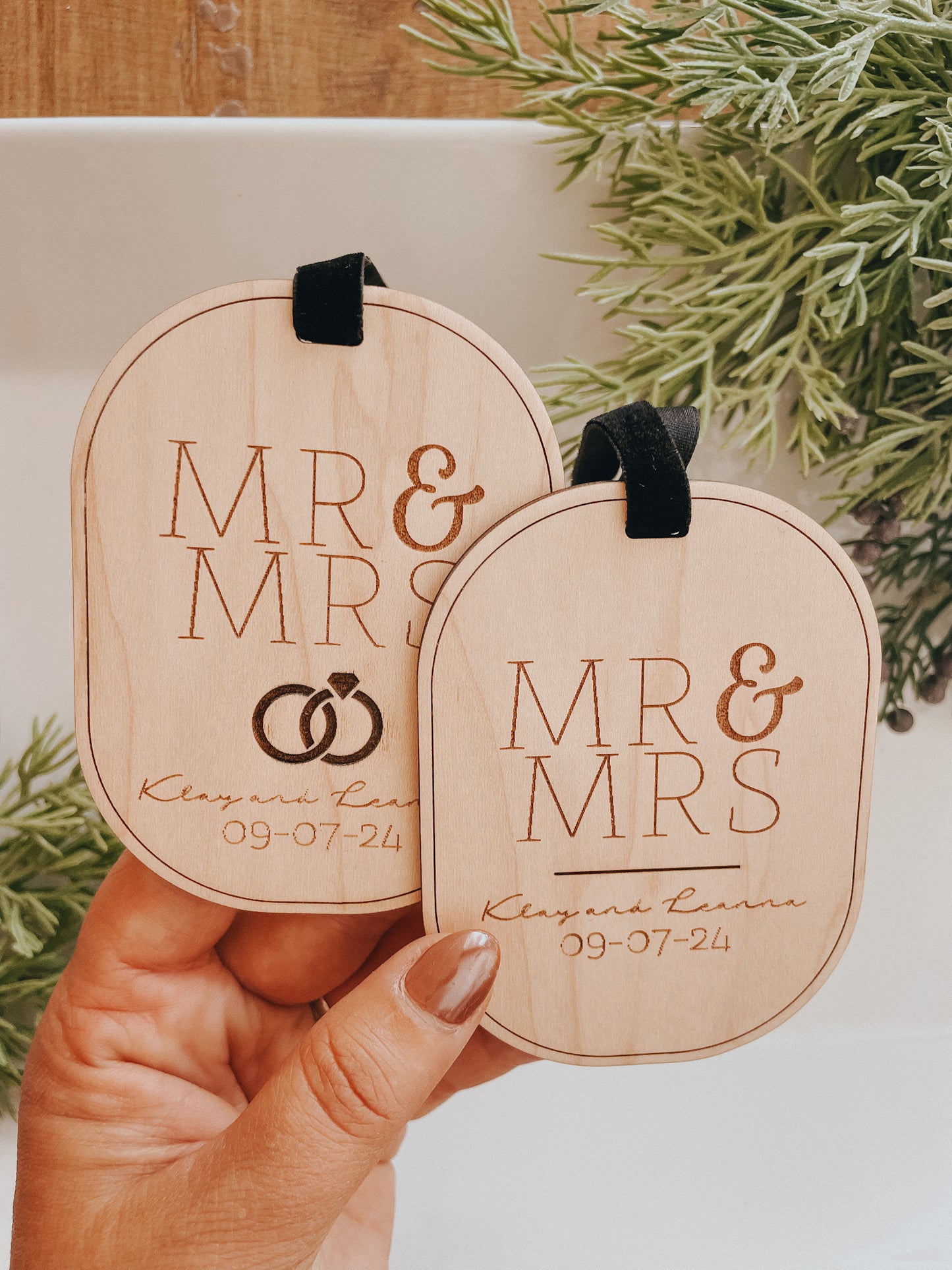 Mr & Mrs Arched Oval | Ornament