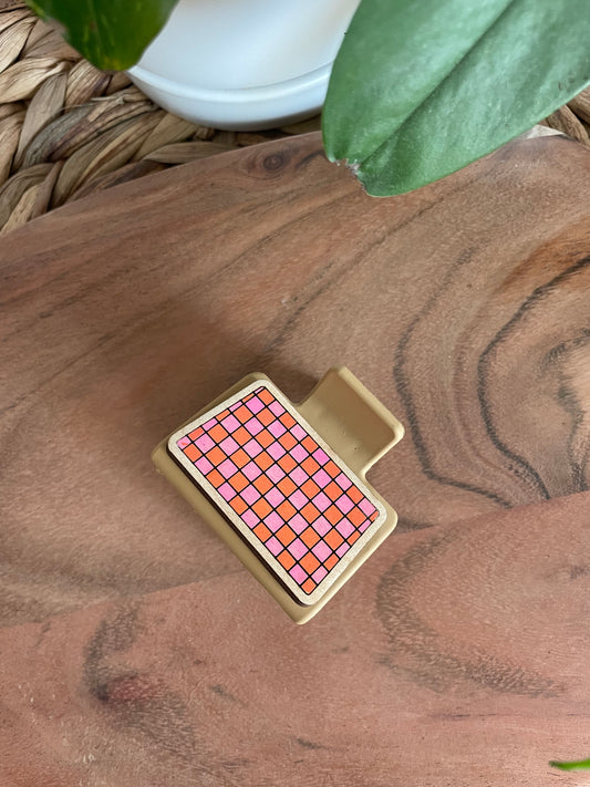 Pink Checkered | Medium Clip