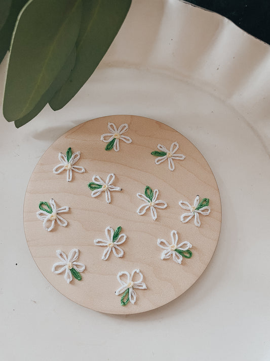 Daisy | Embroidery Kit